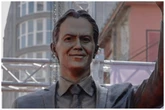 People are convinced Tony Blair statue looks like someone very random