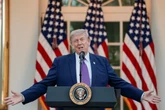 Trump polls dinner guests on GOP succession: ‘Who likes JD? ‘
