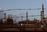 Refinery that showered people with oil droplets announces it’s closing