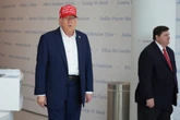 Trump’s hand makeup returns after questions about president’s health
