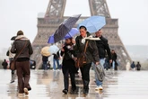 UK faces cold snap after weekend snow warning