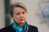 UK care homes face ban on overseas recruitment in bid to cut migration