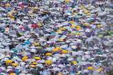 Hundreds die as soaring temperatures scorch pilgrims on Haj