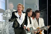 Rod Stewart’s Glastonbury set feels like he’s wringing out the dregs