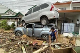 Two dead as Typhoon Kalmaegi slams into Philippines
