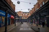 UK shoppers shunned high streets for online shopping amid heatwave