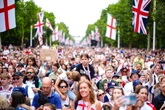 Pride of the nation: Fans pack out The Mall for Lionesses’ parade