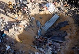 What weapons does the US send to Israel and what have they suspended?