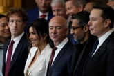 10 richest U.S. men collectively earned $365 billion last year, report