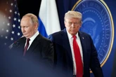 Putin bombards Ukraine - but still tries to salvage summit with Trump