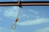 Man files million-dollar suit alleging boss hung a noose in warehouse