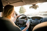 Main cause of distracted driving mistakes revealed – it’s not a phone