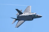 How many weapons does the UK export to Israel?