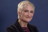 ‘I Kissed a Girl’ singer-songwriter Jill Sobule dies in a fire