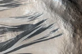 Odd dark ‘streaks’ on Mars aren’t what scientists initially believed