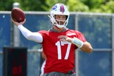 Bills quarterback Josh Allen shows off new ring following marriage to actor Hailee Steinfeld