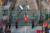 India and Pakistan exchange captured soldiers after ceasefire deal