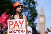 Junior doctors seeking almost 30% pay rise to avoid more strike action