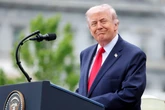 Trump goes on bizarre Truth Social posting blitz