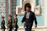 Ukraine live: Zelensky seeks to push Putin ‘to peace’