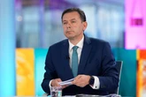 Portugal announces expulsion of 18,000 foreigners ahead of election