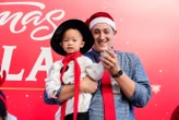 Ông già Noel cao 2m lần đầu tiên ghé thăm lễ hội Giáng sinh ở trường quốc tế