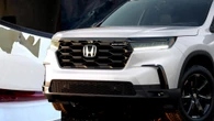 Honda’s Peeling White Paint Started As A Cosmetic Complaint, Now It’s A Structural Defect Too