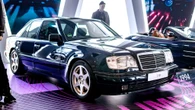 Mercedes Built Its Greatest Sedan With Porsche, And The Last One Ever Made Has 262 Miles On It
