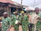Ibadan: Traditional drummers, chanters, others relocate to Ladoja’s family compound, residence [PHOTOS] 