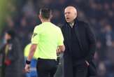 EPL: What Arne Slot told referee Michael Oliver after red card at Everton