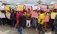 Protest rocks Anambra govt house over APGA primaries, supporters reject result