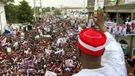 Crowd of supporters storm Kwankwaso’s Kano residence [VIDEO]