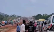 Nigerians lament as Abuja-Kaduna gridlock leaves travellers stranded ahead of Eid