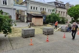 Суми витрачають 200 тис. на тротуар, поки місто обстрілюють