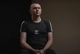 Боєць ЗСУ, на тілі якого випалили «Слава Росії», розповів про знущання окупантів