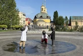 Малюки – засновники Києва приміряли вишиванки з різних куточків України на честь свята