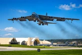 У США розбився ядерний бомбардувальник B-52: що відомо про екіпаж