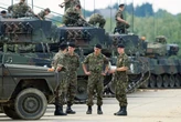 Швейцарія стягує 4 тис. військових до кордону з Францією через саміт G7