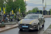У Києві затримано чоловіка, який збирав на могилах воїнів іграшки для своєї дитини