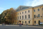 На Подолі попри заборону будівельники розбирають корпус-пам’ятку Могилянки (фото)