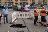У центрі столиці вдруге за день утворилося провалля на дорозі (фото)