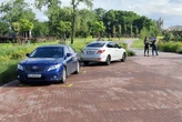 VIP-парковка на пішохідній зоні Оболонського острова обурила киян (фото)