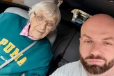 Слава Дьомін показав свою 95-річну бабусю, якій влаштував вікенд у Львові (фото)