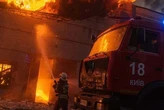 Росія вдарила балістикою по Києву: місто охопили пожежі
