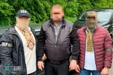 Вишиванка не врятувала. Під час затримання голови громади на Рівненщині стався курйоз
