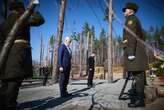 Зеленський та президент Чехії відвідали село Мощун у третю річницю звільнення