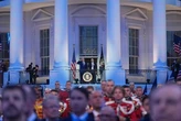 Дональд Трамп та Дейна Вайт прибули на турнір UFC Freedom 250 біля Білого дому