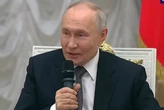 Путін знову став об'єктом глузувань у мережі через конфуз під час публічного виступу (відео, фото)