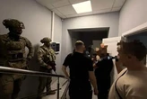 НАБУ об’єднають із БЕБ? Політики та силовики висувають версії подальших кроків влади після скандальних обшуків