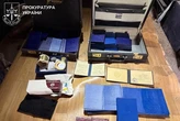На Київщині ліквідовано масштабну мережу підробки державних документів (фото)